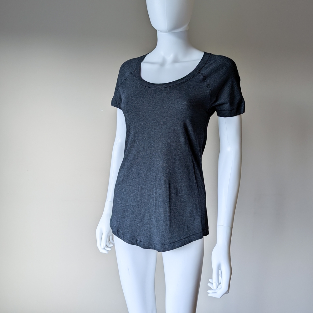 Lululemon Dhyana Short Sleeve - Grey